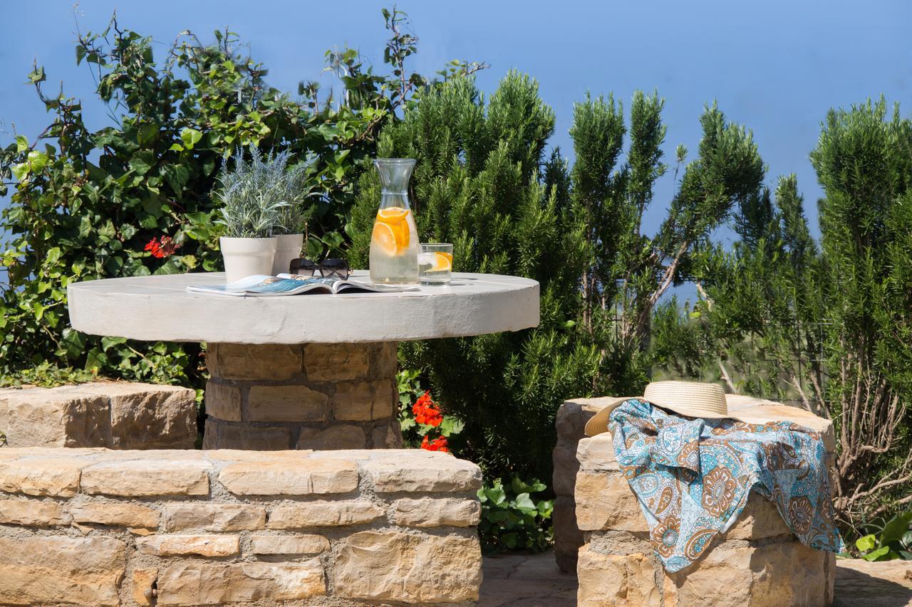 Triopetra Luxury Villas Panagia Luaran gambar